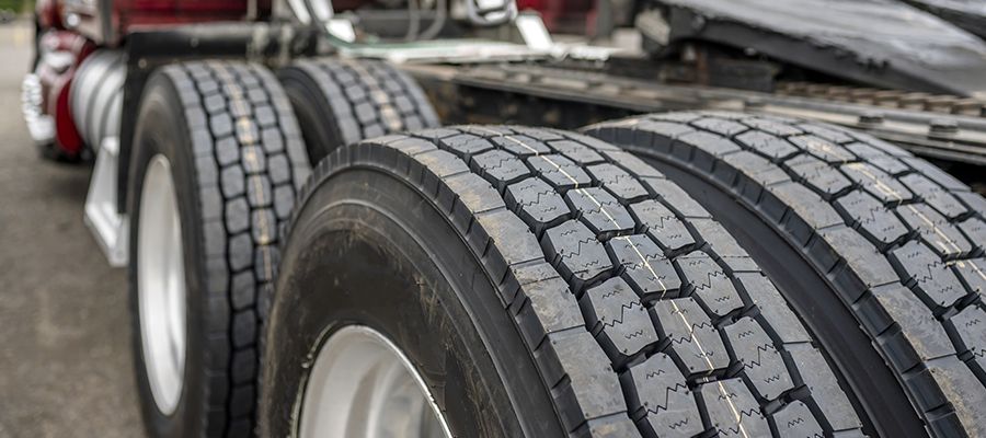 Bauer Built Tire Service Weighing The Pros And Cons Of Tread Patterns